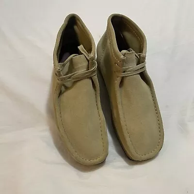 Clark’s Originals Wallabee Men's Size 9.5 M Maple Suede Shoes EUC • $45