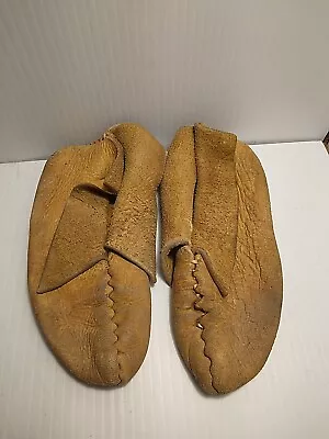 Vintage Native American Moccasins Leather & Senew Hand Made Moccasins Child Size • $14.55