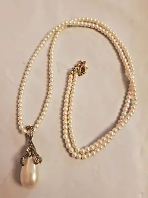Vintage Avon Faux Pearl Large Gold Tone Pendant Necklace • $15
