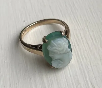 Vintage 10K Yellow Gold White Cameo Over Green Agate Ring Size 5 Signed HR • $125