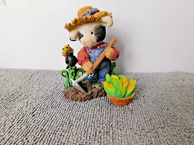 MARY's MOO MOOS Hoe Do You Do? ENESCO FIGURINE 207071 Farmer • $17.95