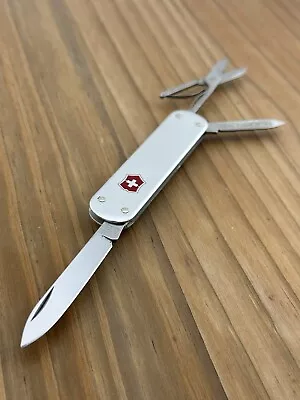 Victorinox Money Clip Swiss Army Knife - Silver • $40