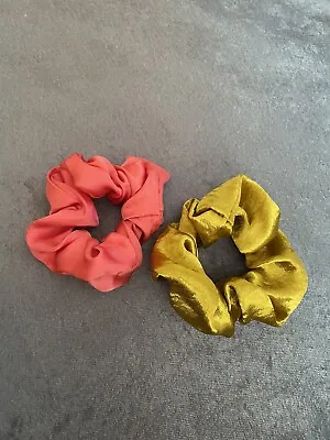 2 Small Hair Ties / Scrunchies Yellow & Pink - Primark • £2