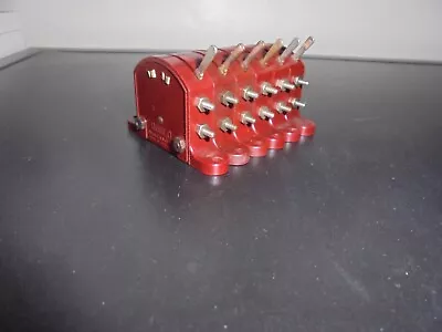 6 HORNBY DUBLO MODEL RAILWAYS BANK OF 6x MAROON LEVER SWITCHES • £14.99