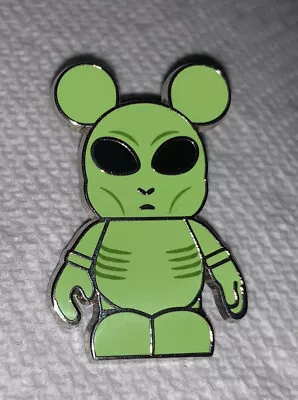 2011 Disney World Vinylmation Urban #7 GREEN ALIEN Mystery Pack Pin Mickey • $25.98