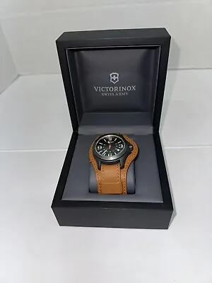 Victorinox 241593 Quartz 100M Leather Analog Men's Watch 40MM NEW!!! • $288.88