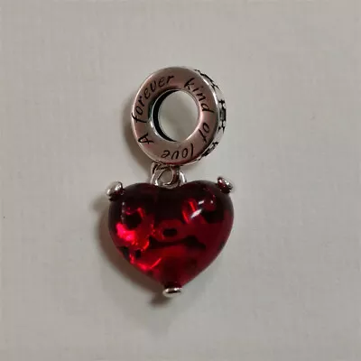 Mickey & Minnie Mouse Kiss Red Murano Glass Dangle Charm 792522C01 • $12.98