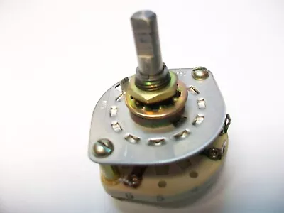 Oak 3 Position 2 Pole Rotary Switch.  P/n 5-15544-562   Nsn 5930-00-542-3901 • $10