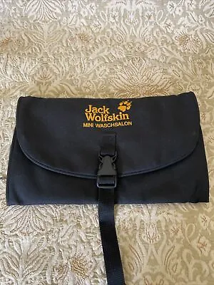 Jack Wolfskin Mini Waschsalon Fold Out Mini Wash Bag. • £19.99