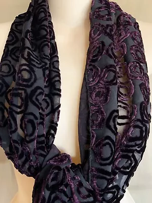 Beautiful Vintage Burnout Velvet Plum & Black Scarf Shawl Wrap • $19.99