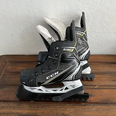 CCM 9060 Tacks Youth Ice Hockey Skates Skate Size 10 Shoe Size 11 • $40