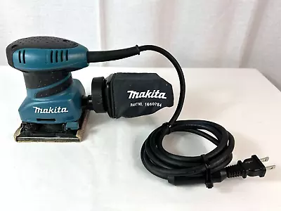 Makita Corded Finishing Sander 1/4 Sheet Model # B04556K - EXCELLENT CONDITION ! • $29.95