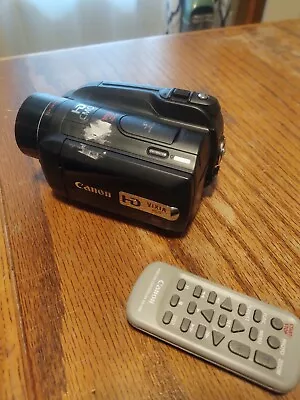 Canon VIXIA HG10 (40 GB) Hard Drive Camcorder W Battery (NO CHARGER) • $51.99