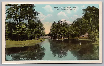 Postcard Swan Lake At City Park New Orleans Louisiana *A3539 • $4.50