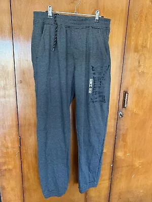 Everlast Ladies Size M Grey Track Suit Pants With Pockets  • $10