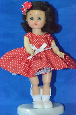 $24.99 • Buy Vintage 8  Virga Doll Outfit Stand BKW ML