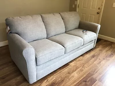 La-z-boy  Leah Queen Size Sofa Bed Couch Sleeper • $1700