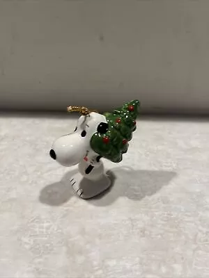 Vintage 1970s Snoopy Carrying Christmas Tree Peanuts Ceramic Ornament Japan • $9.95