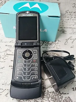 99% N E W Motorola V3xx   (Unlocked) Cellular Phone • $90