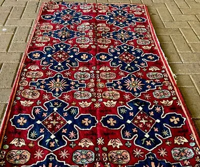 Exquisite Handcrafted Wool Needlepoint Kashmiri Rug – 143 X 113 Cm • £10.50