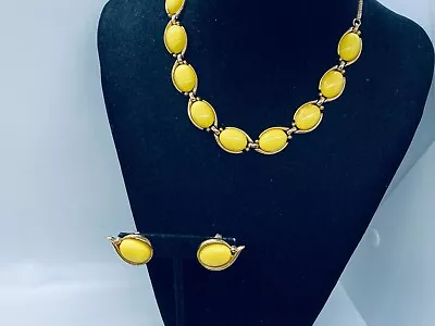 Vtg.trifari A.philippe Yellow Cabochons Demi Trifanium Flowers Necklace/earrings • $19.99