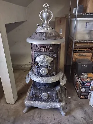 $999 • Buy Antique Bell Summit Potbelly Stove Rare With Crank