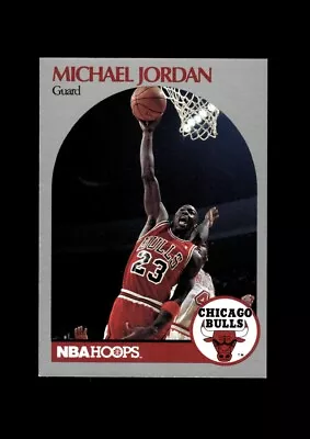 1990-91 Hoops: # 65 Michael Jordan NR-MINT *GMCARDS* • $0.79