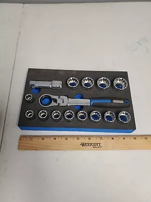 Matco SB15TH 15 PIECE THRU-HOLE DRIVE RATCHET AND SOCKET SET • $60