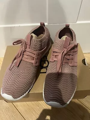 UGG Dusty Pink Trainers Women’s UK 7 Very Good Condition • £40