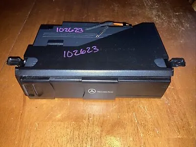 98-08 Mercedes W220 S430 C320 CD Changer 6 Disk Player MC3010 2038209089 OEM • $69.95