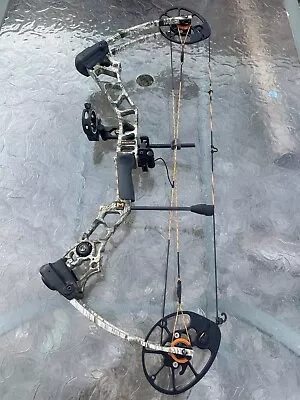 Mission Made By Mathew’s Right Hand Compound Bow • $385