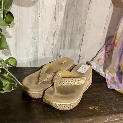 Womens Very Volatile Wedge Flip Flops 9 • $7