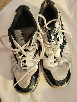Womens Mizuno Volleyball Shoes Size 10 • $24