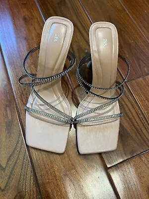 Zara  Sandals Size 39 • $40