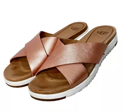 UGG Ugg Kari Flip Flops Criss Cross Metallic Leather Upper Sandals Womens Sz 9 • $49.95