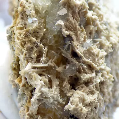 £8.75 • Buy Cerussite Serpierite Force Crag Mine Cumbria UK Mineral Specimen 39g 43mm