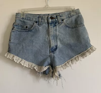 Vintage Lee Ruffle Distressed Hem Mom Jean Lightwash Shorts  • $27.50