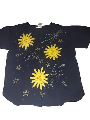 Vintage 90s Victoria Jones Medium Beautiful Embroidered Sun Short Sleeve Shirt • $7.95