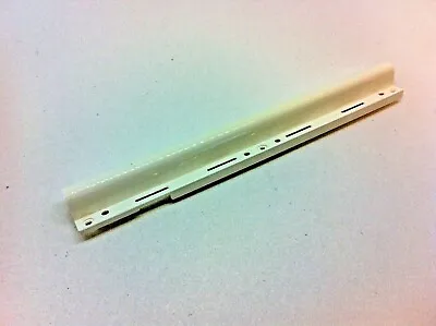 Apple Macbook 13  A1181  Early 2008 - Late 2007 White Hinge Cover Bar Trim - 215 • $7.46