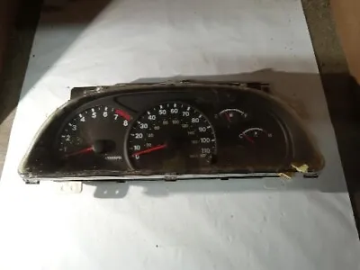 Speedometer Instrument Cluster Dash Panel Gauges 01 Suzuki Vitara 164007 Miles • $85.49