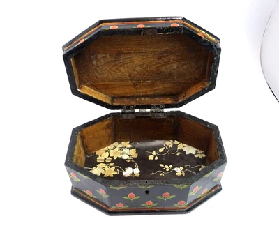 $9.90 • Buy CUTE BLACK W RED TULIPS DECORATED BOX 9  X 5.75  COFFIN SHAPE OLD WOODEN VANITY