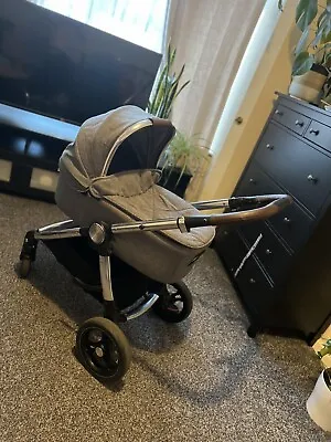 Mamas & Papas Ocarro Travel System (Pushchair Carrycot Car Seat) Fossil Grey • £270