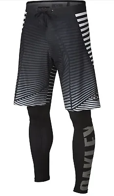 New Oakley Mens 2 N 1 Tights Shorts Athletic Sport Compression Stretch Black  30 • $89.99