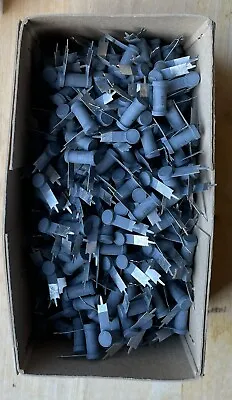 Ceramic Resistors 100R 5W  Approx. 300pcs [Trade Pack] • £39.95