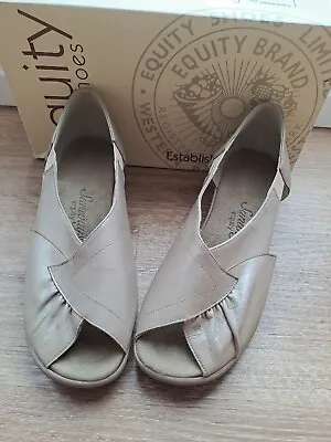 £10.99 • Buy Ladies New Shoes Size Uk 4.5 Open Toe Gold Equity Leather Summer Shoe