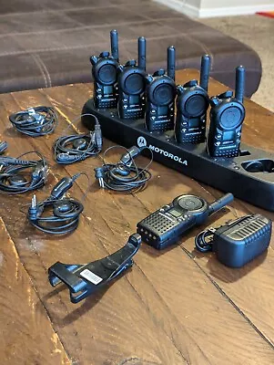 Motorola CLS1410 4 Channel Two-Way Radio • $1200