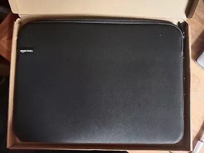 A/B 17.3 Inch Universal Tablet Laptop Bag Sleeve- Black  • £5.50