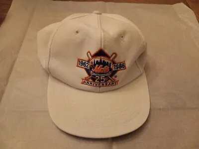 New York Mets 1986  25th Anniversary White Baseball Snapback Vintage Hat  • $4.50