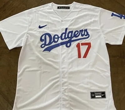 Ohtani - 17 Los Angeles Dodgers Jersey - Large • $49