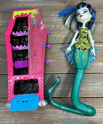 Frankie Stein Great Scarier Reef Glowsome Ghoulfish Monster High Coffin • $25